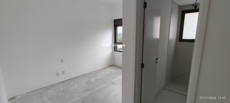 Imagem Imóvel com 3 Quartos à Venda, 77 m² em Moema - São Paulo Imagem Imóvel com 3 Quartos à Venda, 77 m² em Moema - São Paulo