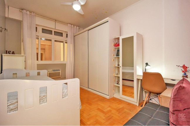 Imagem Imóvel com 2 Quartos à Venda, 96 m² em Centro Histórico - Porto Alegre Imagem Imóvel com 2 Quartos à Venda, 96 m² em Centro Histórico - Porto Alegre