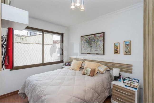 Imagem Imóvel com 4 Quartos à Venda, 153 m² em Moinhos De Vento - Porto Alegre