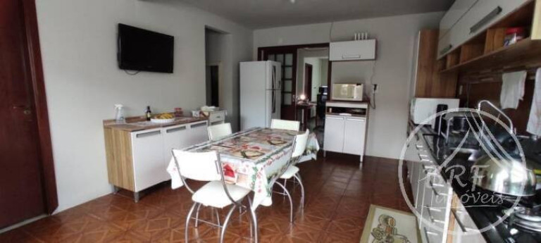 Casa com 3 Quartos à Venda, 156 m² em Serraria - São José