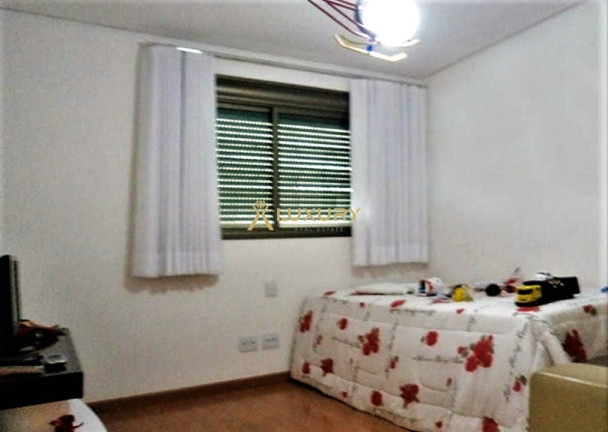 Imagem Imóvel com 4 Quartos à Venda, 402 m² em Vila Da Serra - Nova Lima Imagem Imóvel com 4 Quartos à Venda, 402 m² em Vila Da Serra - Nova Lima