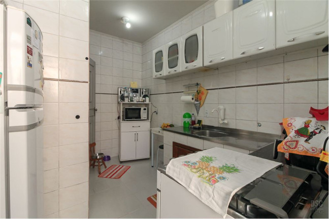 Imagem Imóvel com 2 Quartos à Venda, em Azenha - Porto Alegre Imagem Imóvel com 2 Quartos à Venda, em Azenha - Porto Alegre