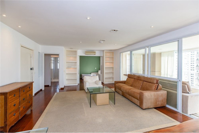 Imagem Apartamento com 3 Quartos à Venda, 181 m² em Moema - São Paulo Imagem Apartamento com 3 Quartos à Venda, 181 m² em Moema - São Paulo