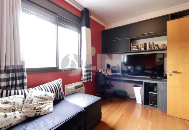 Imagem Apartamento com 3 Quartos à Venda, 148 m² em Petrópolis - Porto Alegre Imagem Apartamento com 3 Quartos à Venda, 148 m² em Petrópolis - Porto Alegre