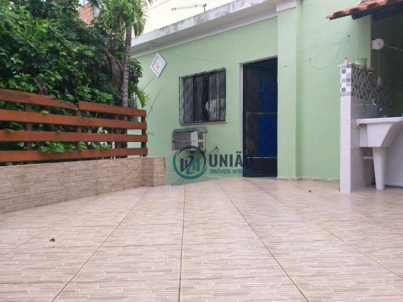 Imagem Casa com 2 Quartos à Venda, 200 m² em Barreto - Niterói Imagem Casa com 2 Quartos à Venda, 200 m² em Barreto - Niterói