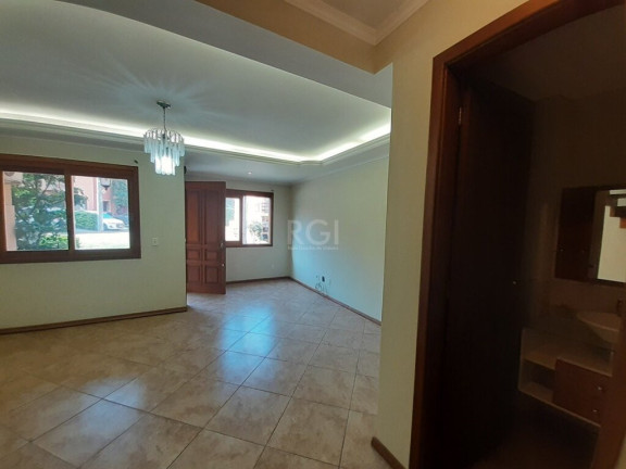 Imagem Casa com 3 Quartos à Venda, em Cavalhada - Porto Alegre Imagem Casa com 3 Quartos à Venda, em Cavalhada - Porto Alegre