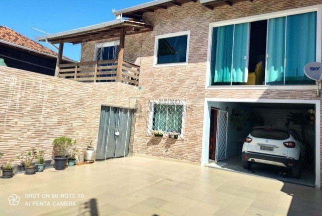 Imagem Casa com 5 Quartos à Venda, 295 m² em Nova Esperança - Balneário Camboriú