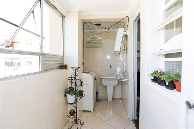 Imagem Apartamento com 3 Quartos à Venda, 93 m² em Jardim Lindóia - Porto Alegre