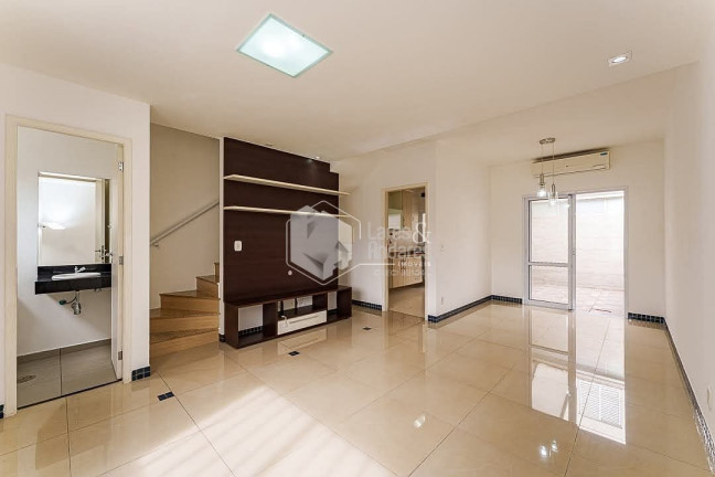 Imagem Casa com 3 Quartos à Venda, 118 m² em Vila Marari - São Paulo Imagem Casa com 3 Quartos à Venda, 118 m² em Vila Marari - São Paulo