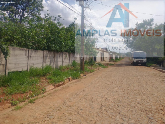 Imagem Terreno à Venda, 360 m² em Planalto - Mateus Leme Imagem Terreno à Venda, 360 m² em Planalto - Mateus Leme