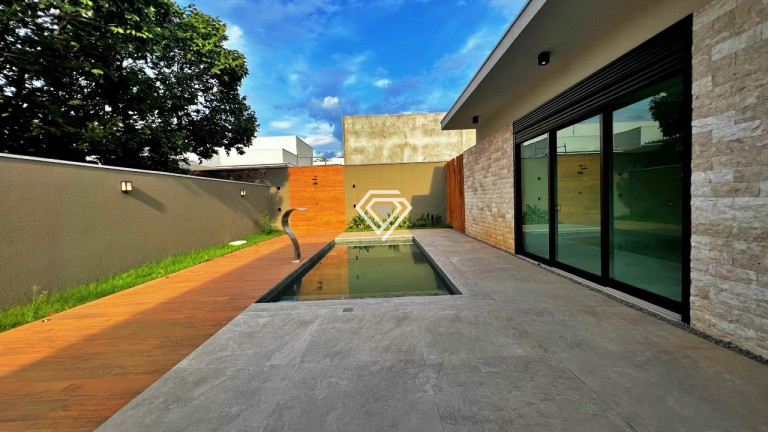 Imagem Casa de Condomínio com 3 Quartos à Venda, 240 m² em Loteamento Caribe - Palmas Imagem Casa de Condomínio com 3 Quartos à Venda, 240 m² em Loteamento Caribe - Palmas