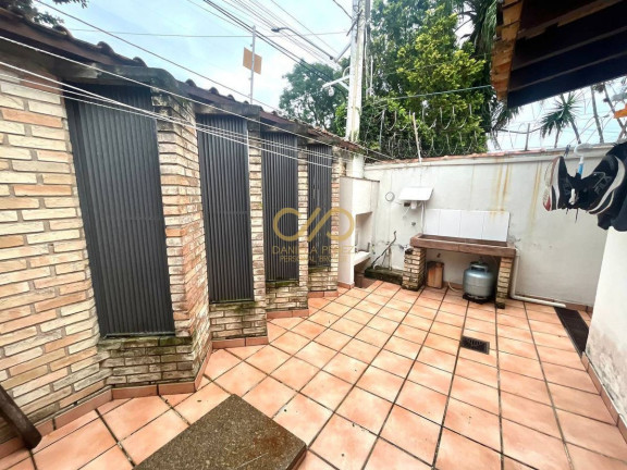 Imagem Casa com 4 Quartos à Venda, 300 m² em Canto Do Forte - Praia Grande Imagem Casa com 4 Quartos à Venda, 300 m² em Canto Do Forte - Praia Grande