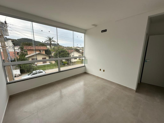 Imagem Sobrado com 2 Quartos à Venda, 80 m² em Zimbros - Bombinhas Imagem Sobrado com 2 Quartos à Venda, 80 m² em Zimbros - Bombinhas
