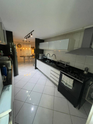 Imagem Apartamento com 4 Quartos à Venda, 198 m² em Candeias - Jaboatão Dos Guararapes Imagem Apartamento com 4 Quartos à Venda, 198 m² em Candeias - Jaboatão Dos Guararapes
