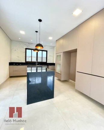 Imagem Casa à Venda, 450 m² em Alphaville - Santana De Parnaíba Imagem Casa à Venda, 450 m² em Alphaville - Santana De Parnaíba