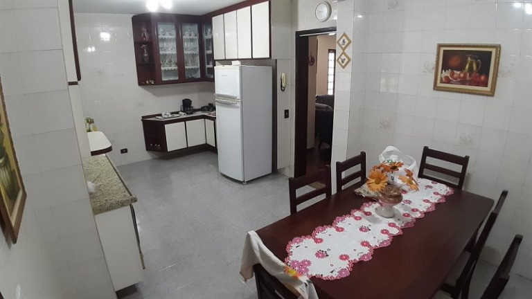 Imagem Sobrado com 3 Quartos à Venda, 233 m² em Vila São João - Guarulhos
