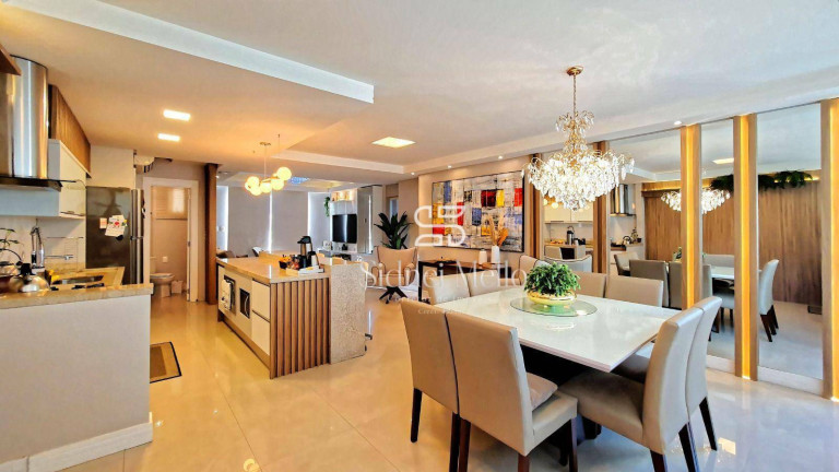 Apartamento com 3 Quartos à Venda, 293 m² em 2 Quadra Centro - Balneário Camboriú