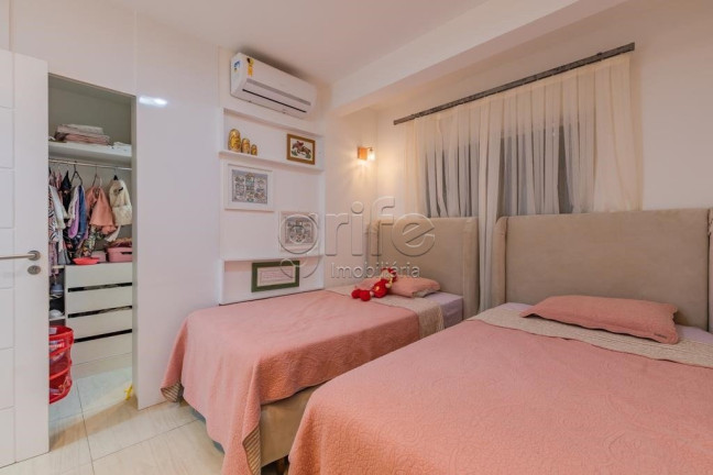 Imagem Casa de Condomínio com 4 Quartos à Venda, 252 m² em Precabura - Eusébio