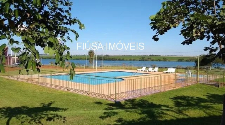 Imagem Imóvel com 3 Quartos à Venda, em Miguelopolis - Miguelópolis Imagem Imóvel com 3 Quartos à Venda, em Miguelopolis - Miguelópolis