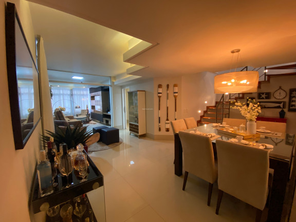 Imagem Imóvel com 3 Quartos à Venda, 187 m² em Centro - Guarapari