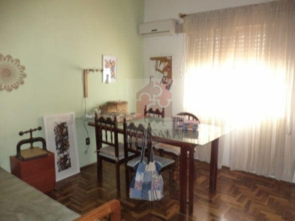 Imagem Casa com 3 Quartos à Venda, 151 m² em Santana - Porto Alegre Imagem Casa com 3 Quartos à Venda, 151 m² em Santana - Porto Alegre