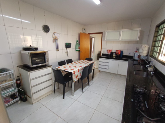 Imagem Casa com 3 Quartos à Venda, 212 m² em Parque Flamboyant - Aparecida De Goiania Imagem Casa com 3 Quartos à Venda, 212 m² em Parque Flamboyant - Aparecida De Goiania