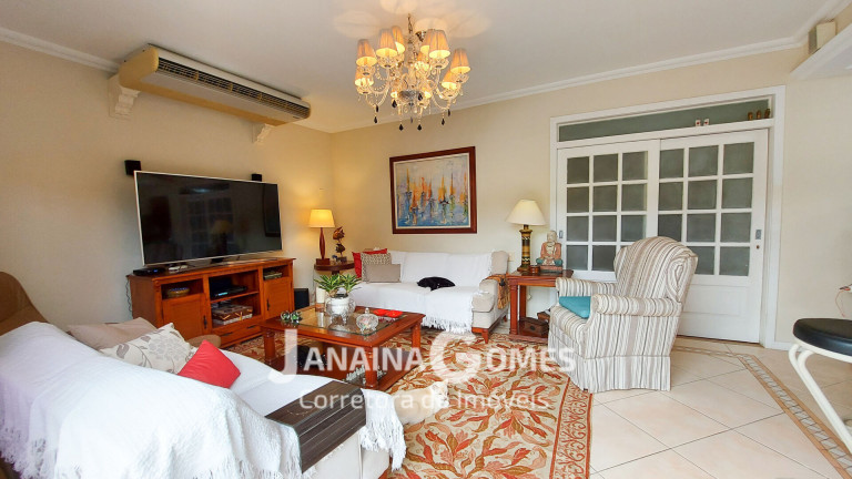 Casa com 4 Quartos à Venda, 300 m² em São Francisco - Niterói