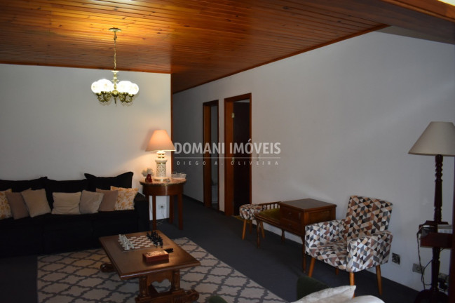 Imagem Casa com 4 Quartos à Venda, 183 m² em Região Da Abernéssia - Campos Do Jordão Imagem Casa com 4 Quartos à Venda, 183 m² em Região Da Abernéssia - Campos Do Jordão