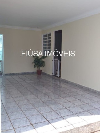 Imagem Casa com 4 Quartos à Venda, 270 m² em Vila Tibério - Ribeirão Preto