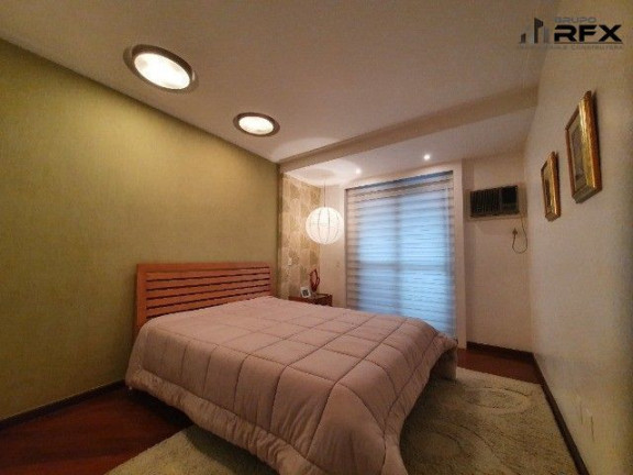 Imagem Apartamento com 3 Quartos à Venda, 215 m² em Santa Rosa - Niterói