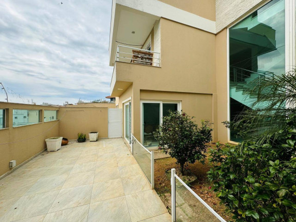 Imagem Casa com 4 Quartos para Alugar, 750 m² em Praia Dos Amores - Balneário Camboriú