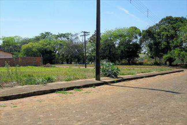 Imagem Terreno à Venda, 440 m² em Cidade Jardim - Pirassununga Imagem Terreno à Venda, 440 m² em Cidade Jardim - Pirassununga