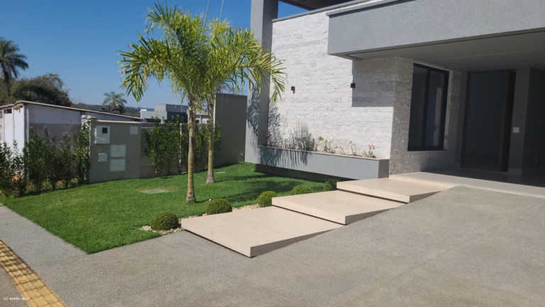 Imagem Casa com 3 Quartos à Venda, 221 m² em Residencial Goiânia Golfe Clube - Goiânia