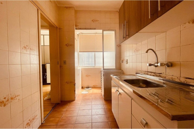 Imagem Imóvel com 1 Quarto à Venda, 28 m² em Centro Histórico - Porto Alegre Imagem Imóvel com 1 Quarto à Venda, 28 m² em Centro Histórico - Porto Alegre