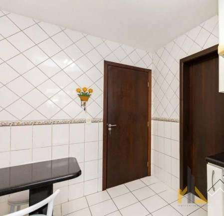 Imagem Casa com 3 Quartos à Venda, 143 m² em Uberaba - Curitiba Imagem Casa com 3 Quartos à Venda, 143 m² em Uberaba - Curitiba