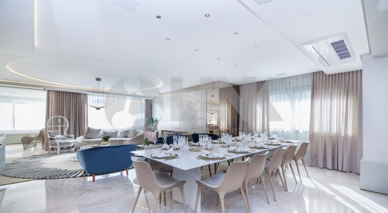 Imagem Apartamento com 4 Quartos à Venda, 291 m² em Moinhos De Vento - Porto Alegre Imagem Apartamento com 4 Quartos à Venda, 291 m² em Moinhos De Vento - Porto Alegre