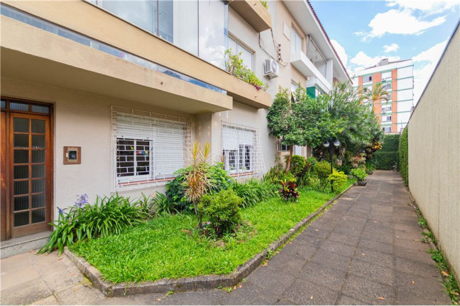 Imagem Imóvel com 2 Quartos à Venda, em Menino Deus - Porto Alegre Imagem Imóvel com 2 Quartos à Venda, em Menino Deus - Porto Alegre