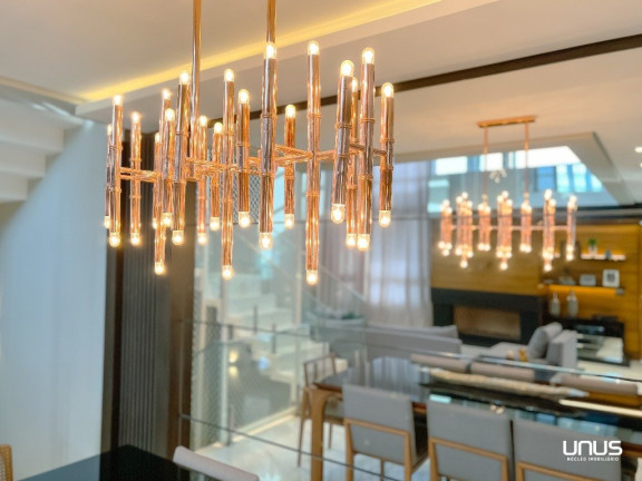 Imagem Casa de Condomínio com 4 Quartos à Venda, 426 m² em Estreito - Florianópolis