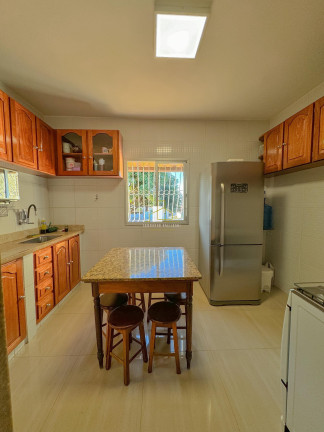 Imagem Casa com 3 Quartos à Venda, 245 m² em Nova Carapina I - Serra