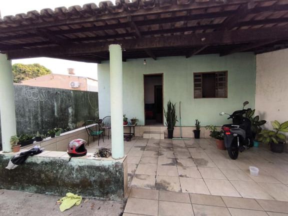 Imóvel com 
            	4             Quartos à Venda, 200 m² em 
            	Sitios Santa Luzia             - 
            	Aparecida De Goiania            