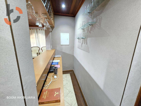 Imagem Casa com 4 Quartos à Venda, 243 m² em Caonze - Nova Iguaçu
