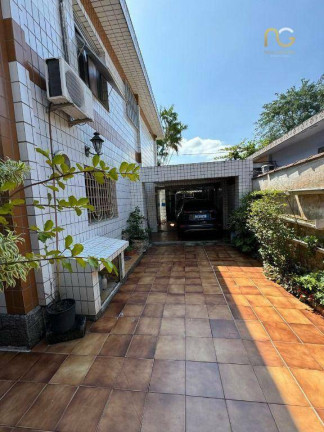 Imagem Sobrado com 3 Quartos à Venda, 208 m² em Vila Cascatinha - São Vicente Imagem Sobrado com 3 Quartos à Venda, 208 m² em Vila Cascatinha - São Vicente