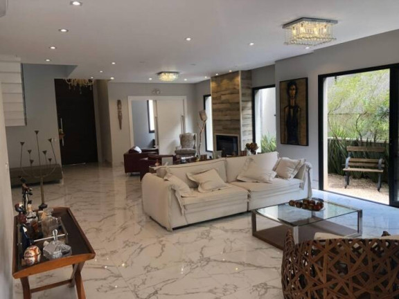 Imagem Casa com 4 Quartos para Alugar, 520 m² em Tamboré - Santana De Parnaíba