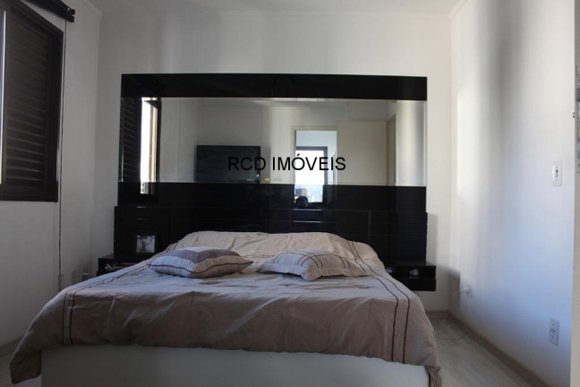 Imagem Imóvel com 4 Quartos à Venda, 210 m² em Vila Suzana - São Paulo