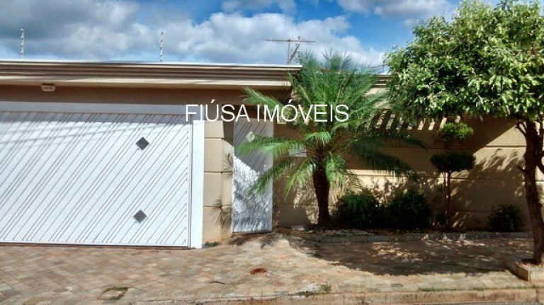 Imagem Casa com 3 Quartos à Venda, em Residencial E Comercial Palmares - Ribeirão Preto Imagem Casa com 3 Quartos à Venda, em Residencial E Comercial Palmares - Ribeirão Preto