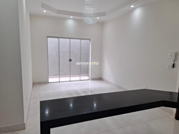 Imagem Casa com 3 Quartos à Venda, 200 m² Imagem Casa com 3 Quartos à Venda, 200 m²