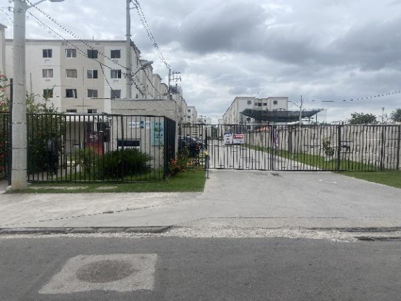 Imagem Imóvel com 2 Quartos à Venda, 40 m² em Santa Cruz - Rio De Janeiro Imagem Imóvel com 2 Quartos à Venda, 40 m² em Santa Cruz - Rio De Janeiro