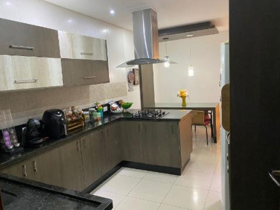 Imagem Casa com 4 Quartos à Venda, 185 m² em Vila Nely - Itaquaquecetuba