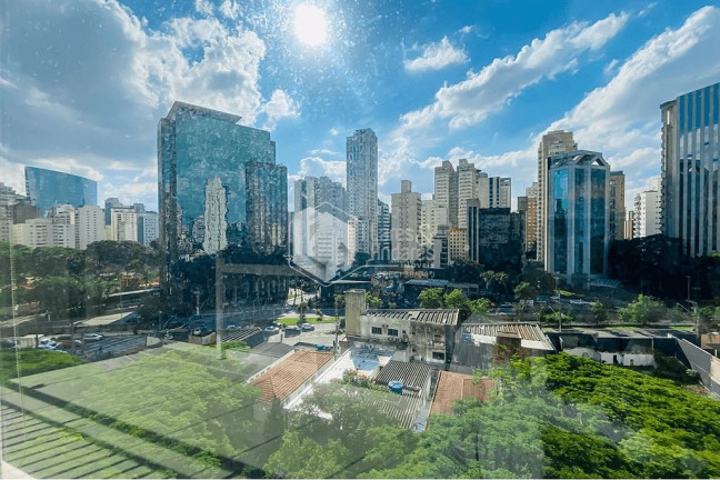 Imagem Apartamento com 1 Quarto à Venda, 90 m² em Itaim Bibi - São Paulo Imagem Apartamento com 1 Quarto à Venda, 90 m² em Itaim Bibi - São Paulo