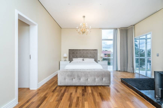 Imagem Casa com 4 Quartos à Venda, 751 m² em Jardim Social - Curitiba Imagem Casa com 4 Quartos à Venda, 751 m² em Jardim Social - Curitiba